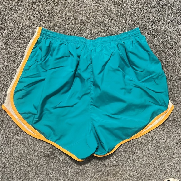 Nike shorts - Picture 2 of 3